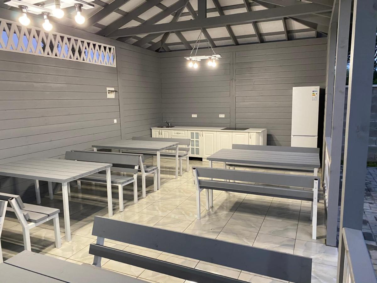 Акватика Hotel Pizunda Bagian luar foto